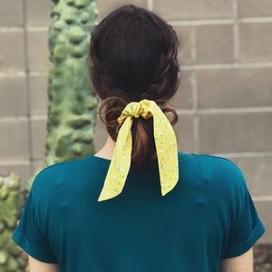 A Yellow, Daisy Print Hair Bow